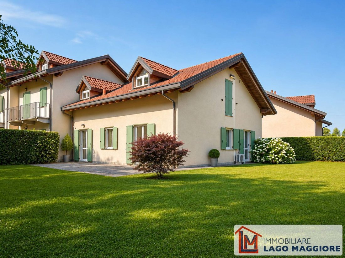 Villa in Ispra, Lombardy, Italy 1 - 17857105