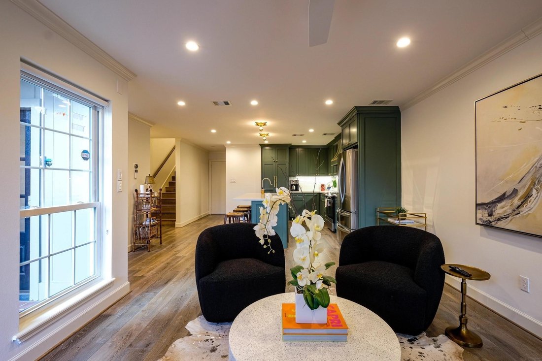 Townhouse in Houston, Texas, United States 4 - 18340928