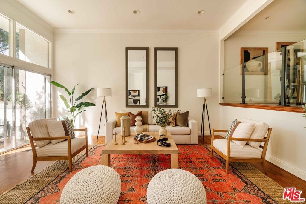Condo in Los Angeles, California, United States 1 - 18342315