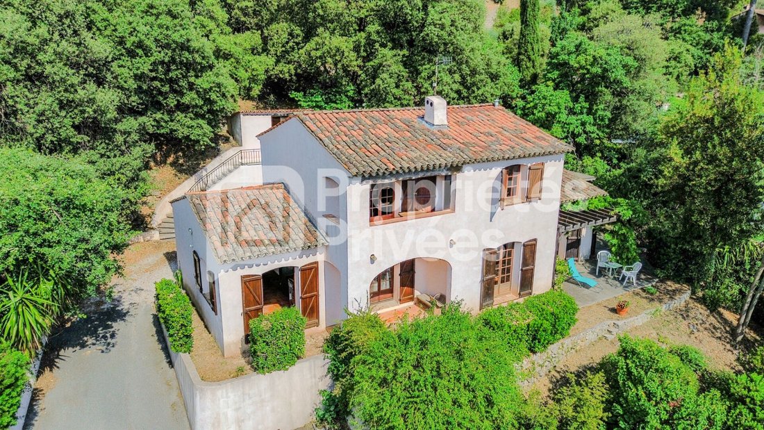 Villa in Auribeau-sur-Siagne, Provence-Alpes-Côte d'Azur, France 1 - 18347594