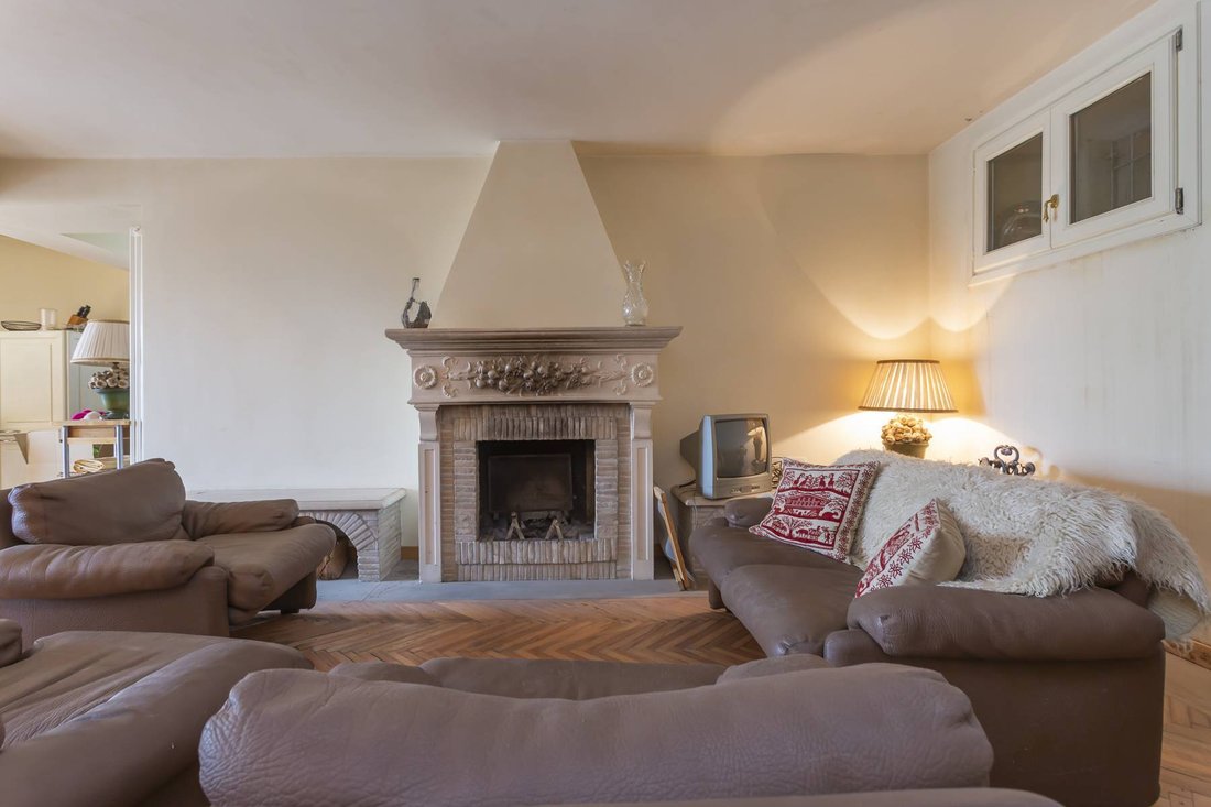 Villa in Brunate, Lombardy, Italy 4 - 18341767