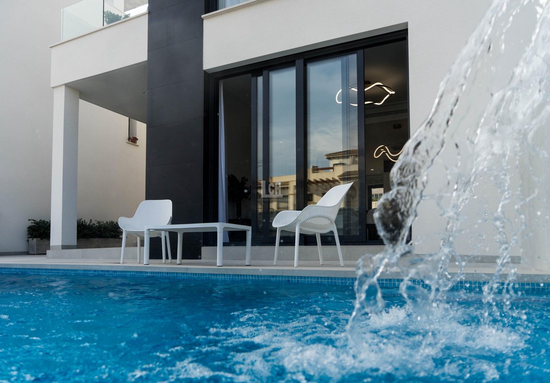 Villa in Orihuela, Valencian Community, Spain 2 - 14427275