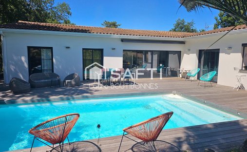 House in Saint-Sulpice-la-Pointe, Occitania, France 1
