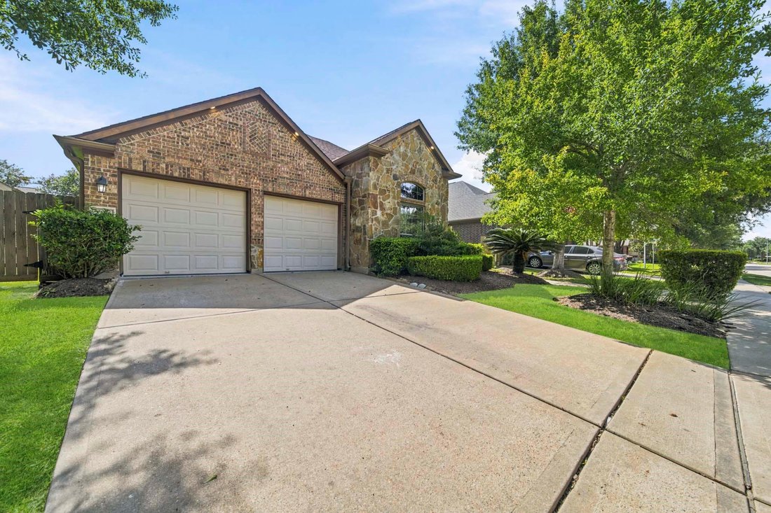 House in Sugar Land, Texas, United States 4 - 18347152