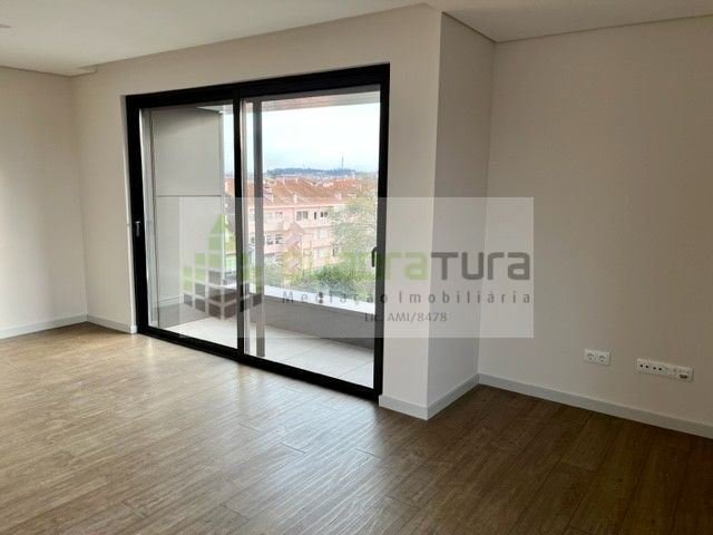 Apartment in Cedofeita, Santo Ildefonso, Se, Miragaia, Sao Nicolau e Vitoria, Porto District, Portugal 3 - 12524564