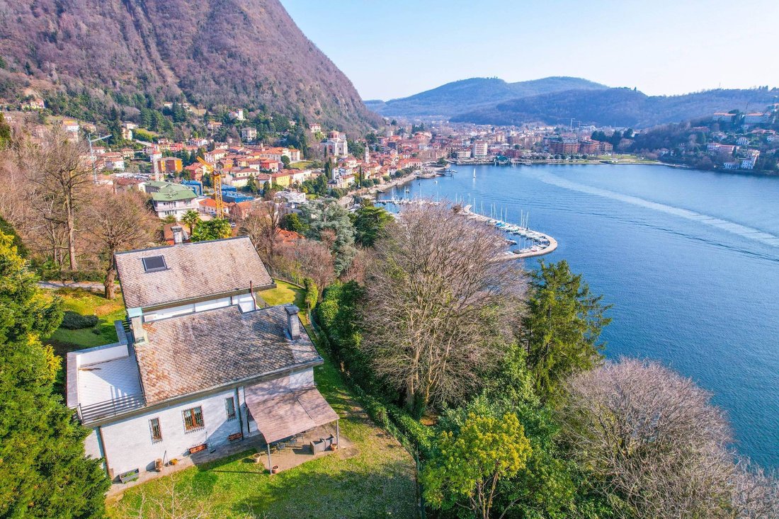Villa in Laveno-Mombello, Lombardy, Italy 4 - 18341689