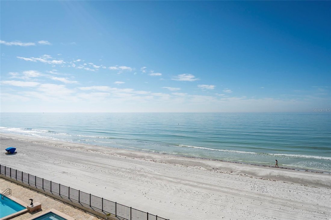 Condo in Madeira Beach, Florida, United States 5 - 18339838