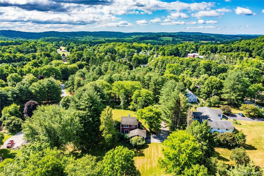 House in Pleasant Valley, New York, United States 4 - 18285929