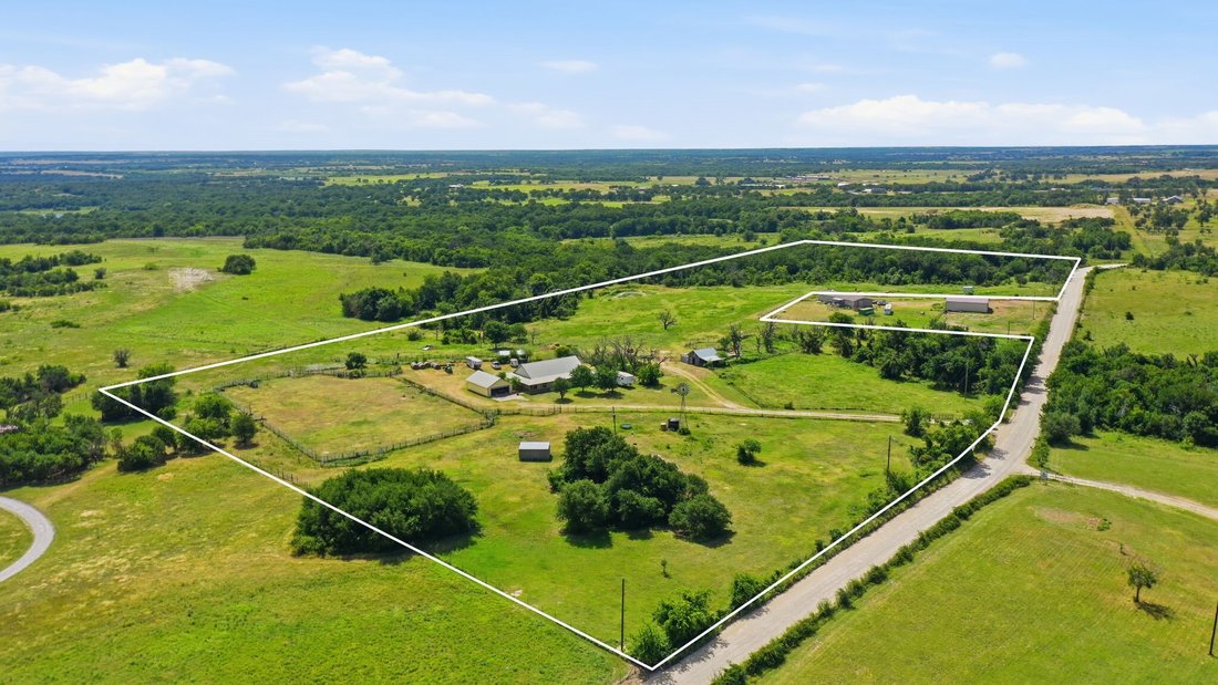 Farm Ranch in Stephenville, Texas, United States 1 - 18345574