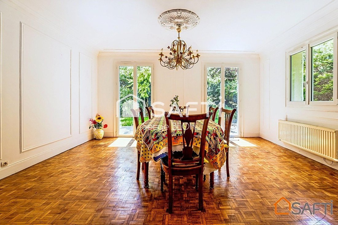 House in Chantilly, Hauts-de-France, France 3 - 18343385