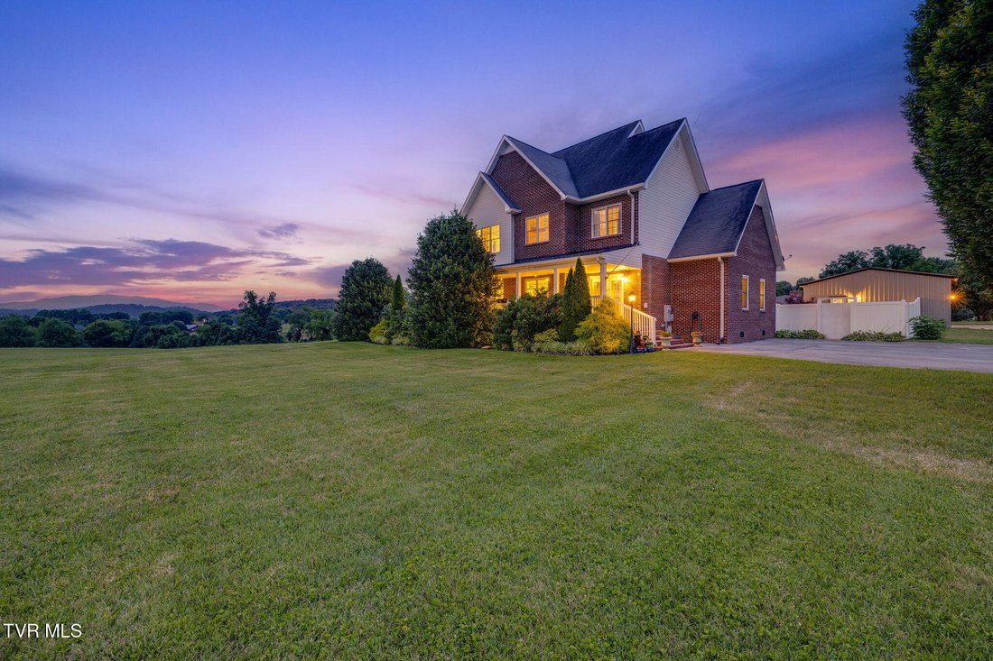 House in Elizabethton, Tennessee, United States 2 - 18346306