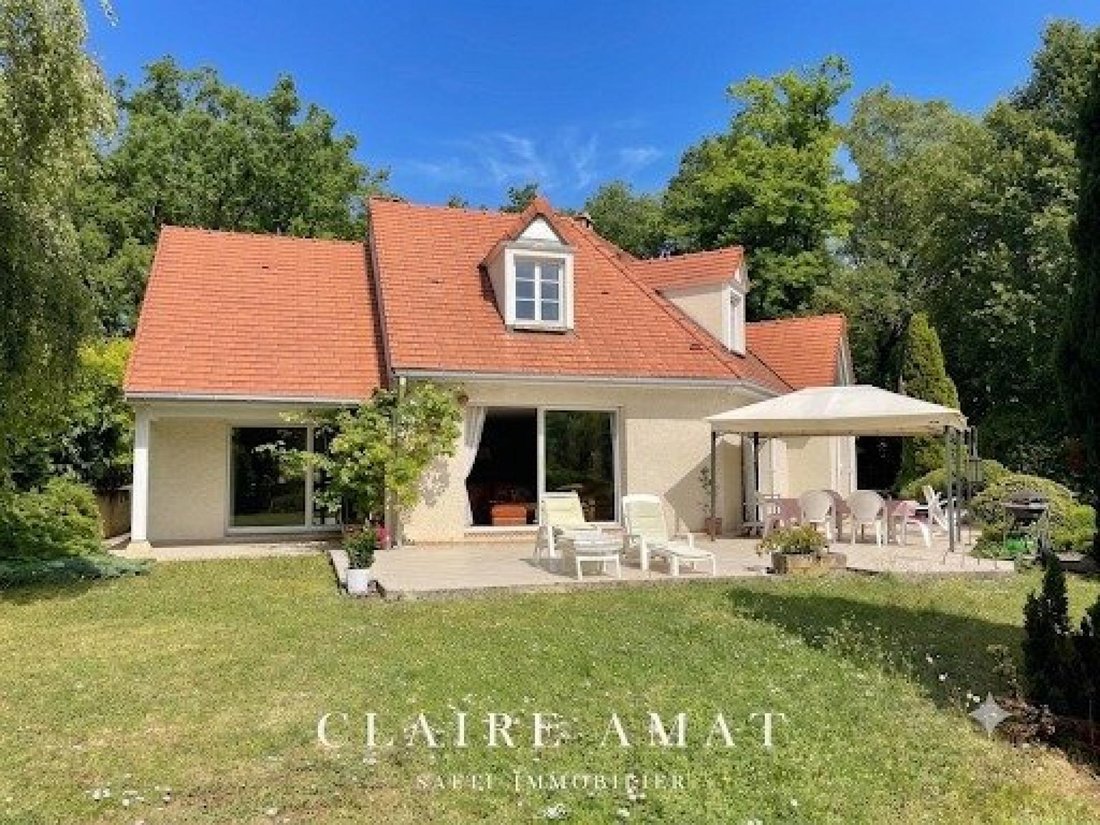 House in Septeuil, Ile-de-France, France 2 - 18343469
