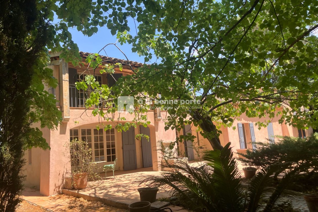 Villa in Plateau de Puyricard-La Trévaresse, Aix-en-Provence, France 2 - 18298427