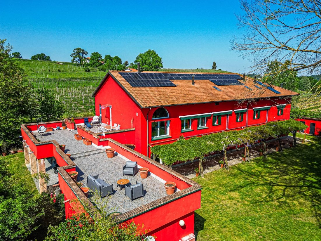 Villa in Nizza Monferrato, Piedmont, Italy 5 - 18341679