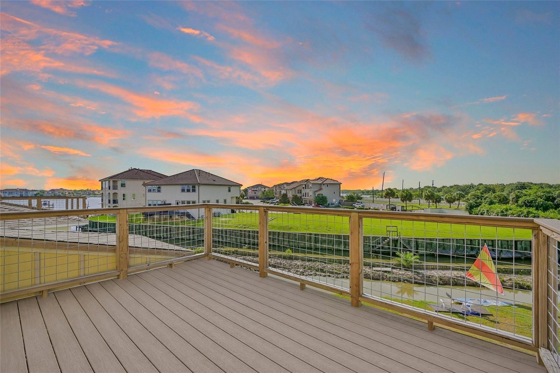 House in Seabrook, Texas, United States 4 - 18327626