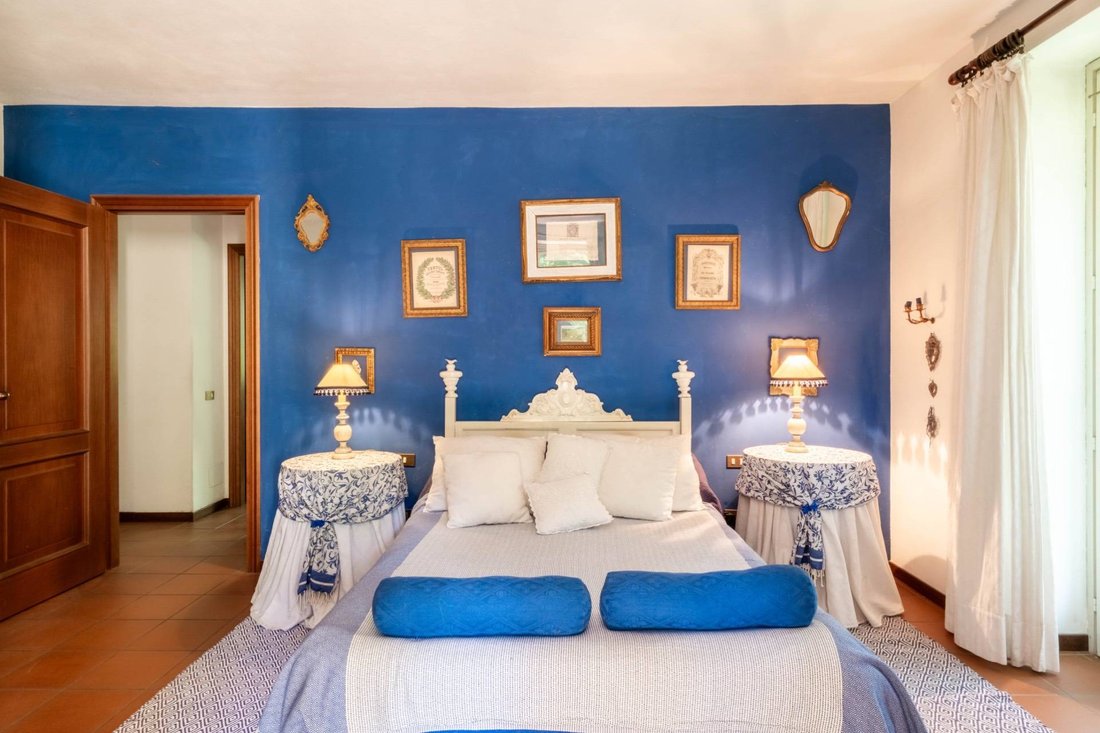 Villa in Osmate, Lombardy, Italy 2 - 18341704