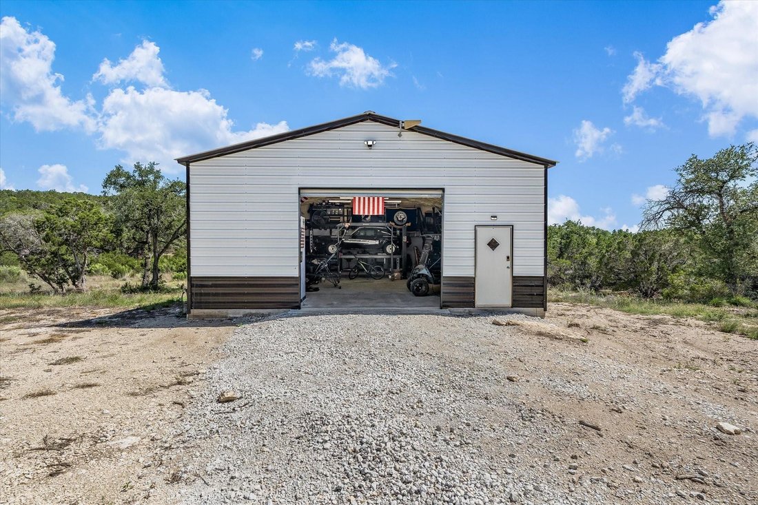 House in Canyon Lake, Texas, United States 4 - 18340936