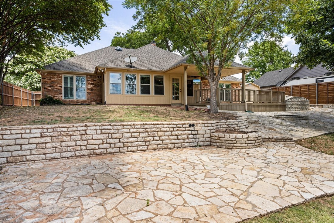 House in Granbury, Texas, United States 3 - 18345564