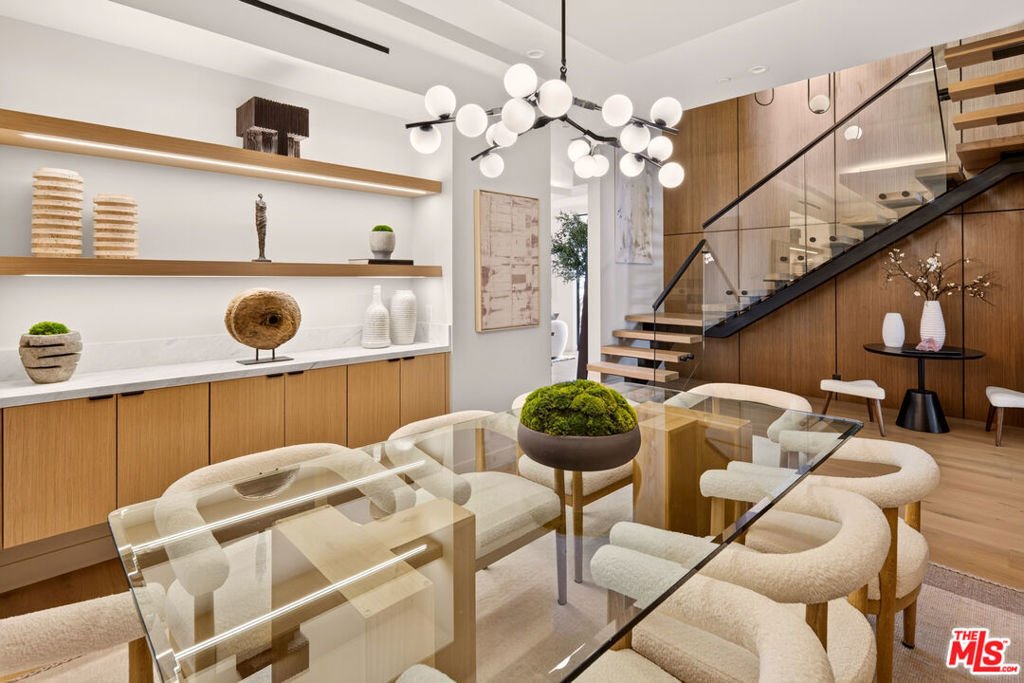 House in Los Angeles, California, United States 5 - 18339680