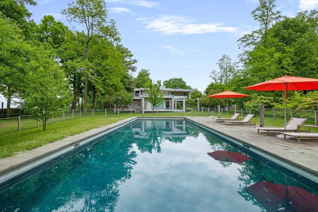 House in Benton Harbor, Michigan, United States 4 - 18346210