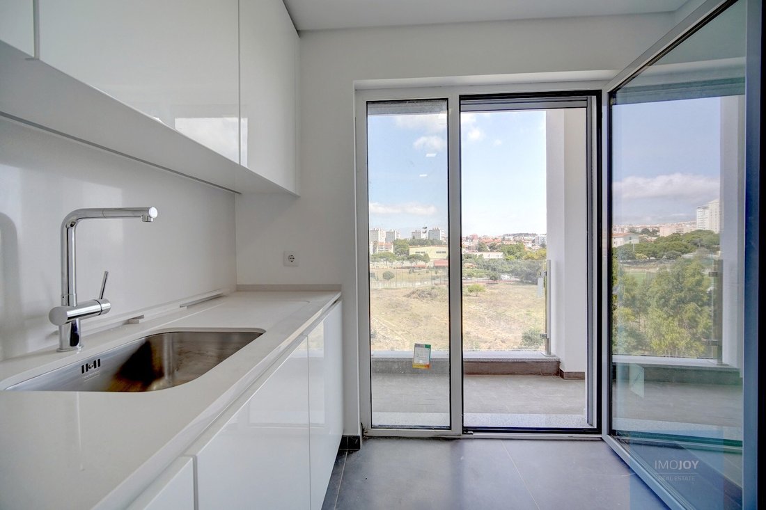 Apartment in Carcavelos e Parede, Lisbon, Portugal 1 - 18342947