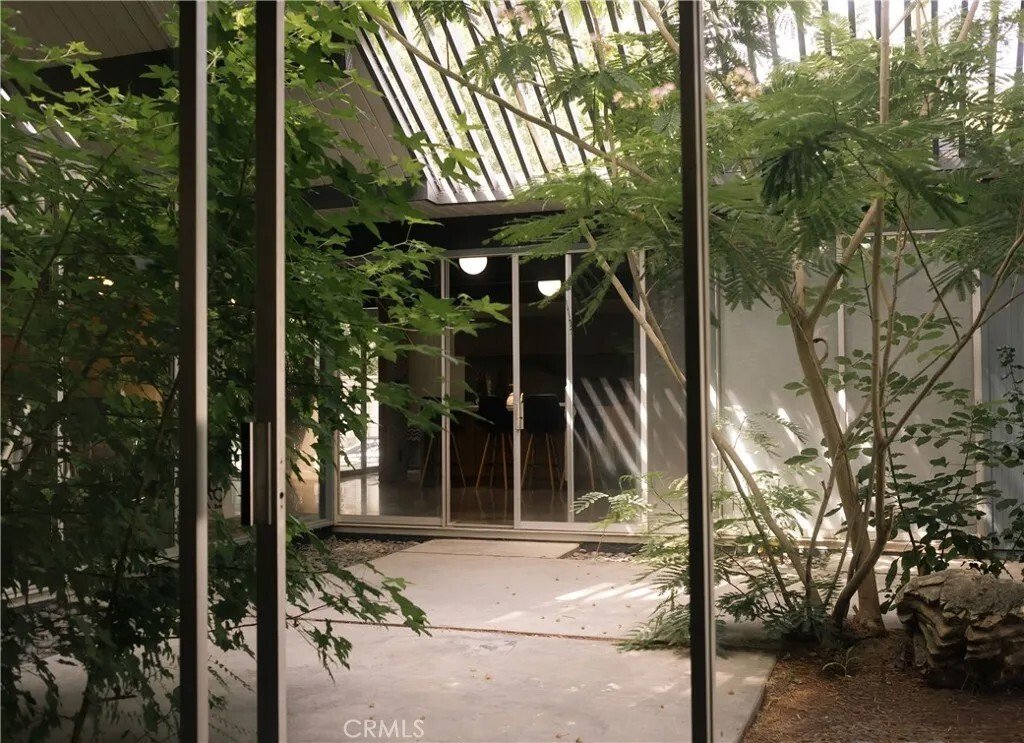House in Los Angeles, California, United States 3 - 18345637