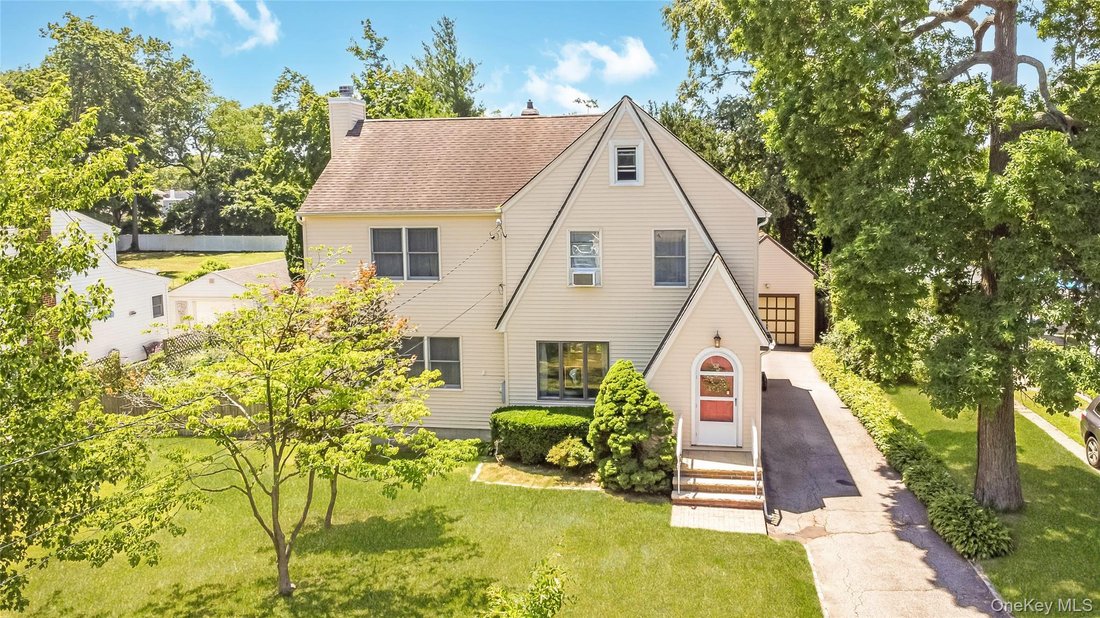 House in West Hempstead, New York, United States 1 - 18349035