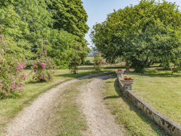 House in Jouars-Pontchartrain, Ile-de-France, France 5 - 18345663
