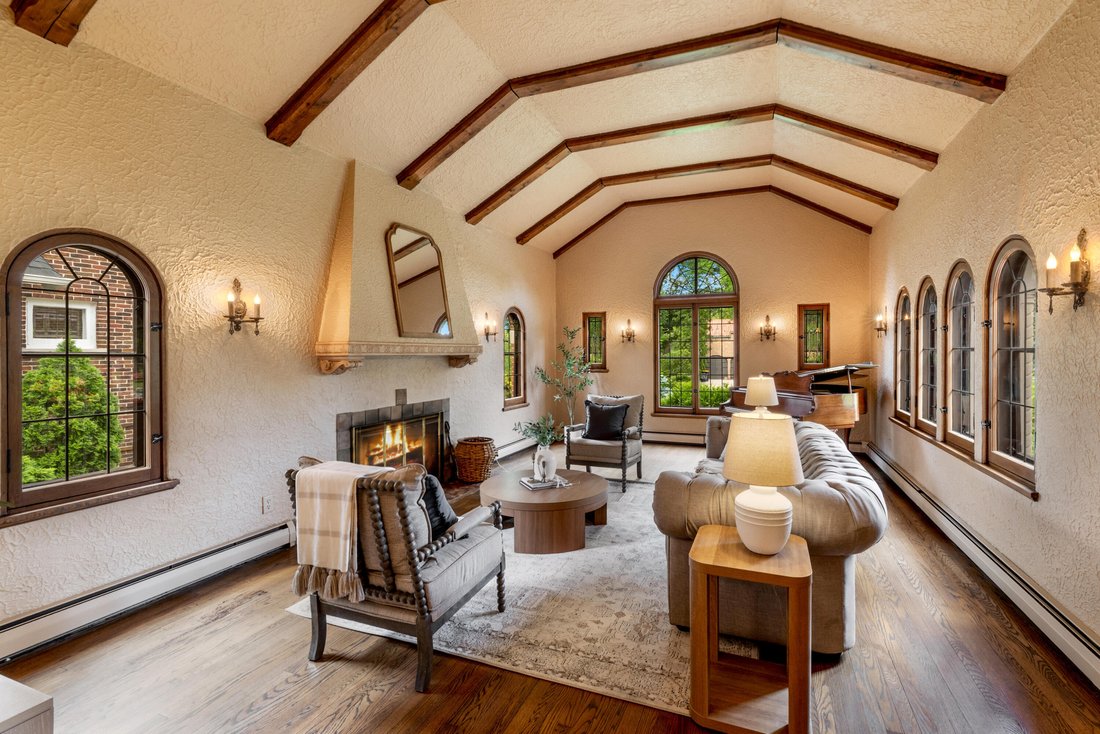 House in Wauwatosa, Wisconsin, United States 5 - 18349742