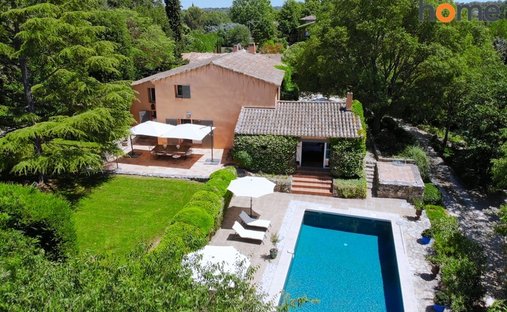 Villa in Le Tholonet, Provence-Alpes-Côte d'Azur, France 1