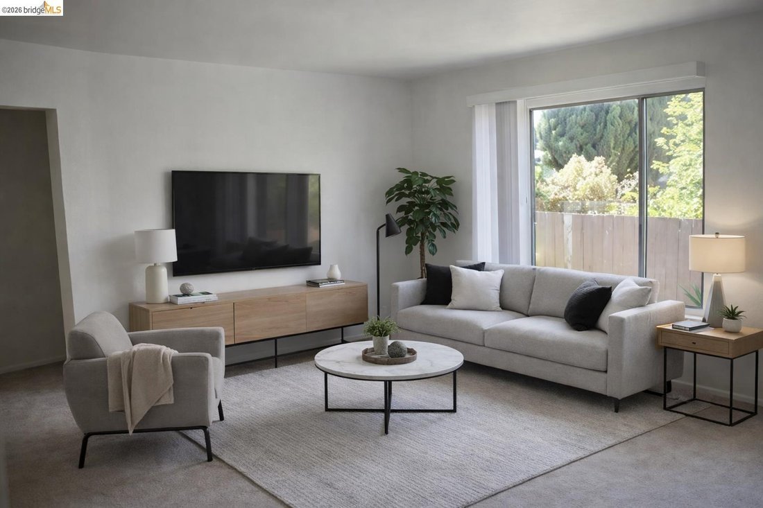 Oakland, California, United States 2 - 18343942