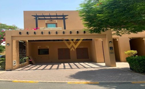 Townhouse in Al Furjan, Dubai, United Arab Emirates 1