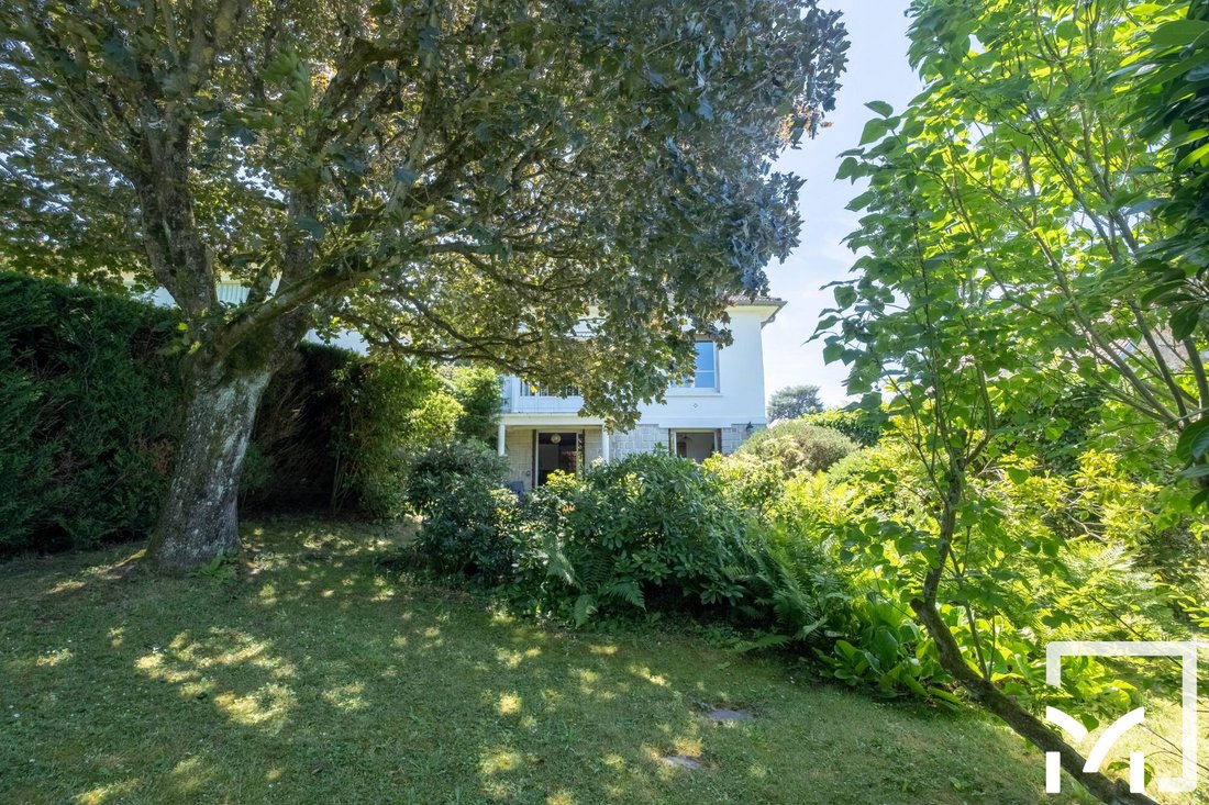 House in Le Plateau, Louveciennes, France 2 - 18348762