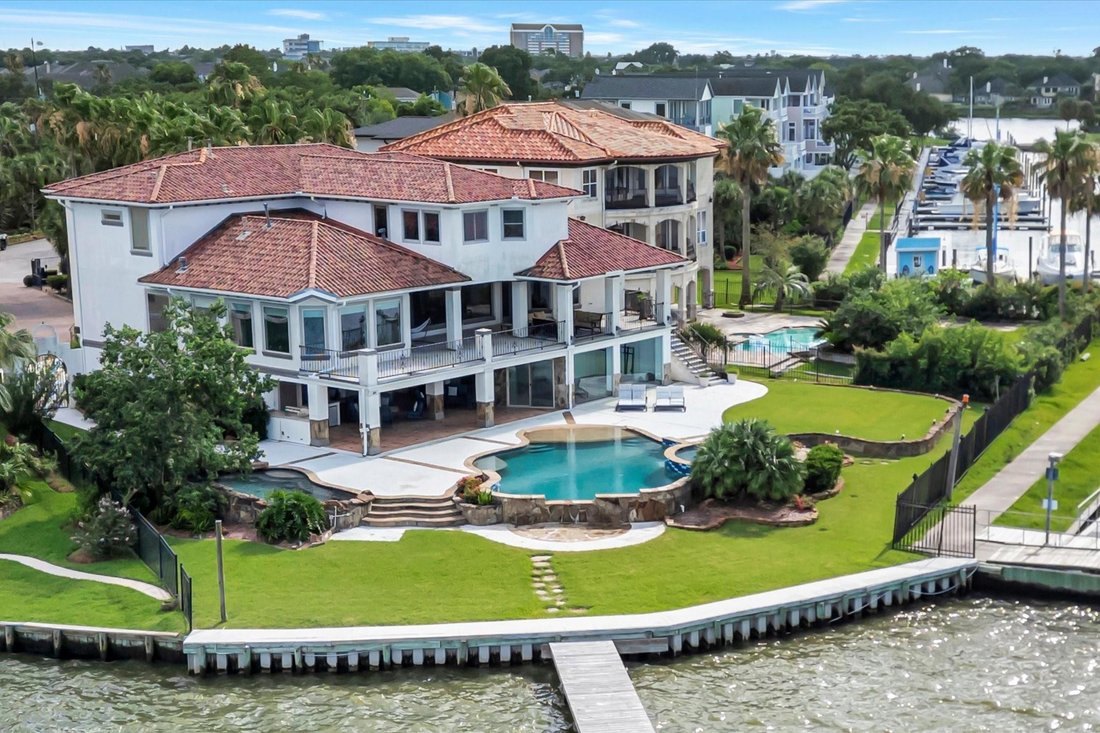 House in Kemah, Texas, United States 4 - 18342347