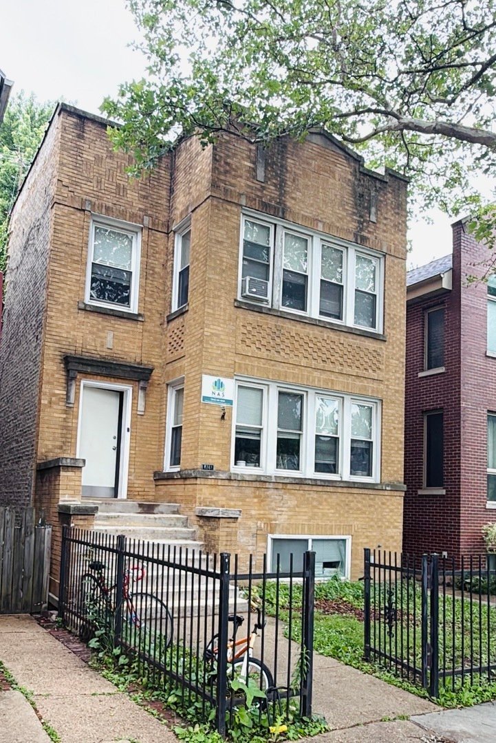Chicago, Illinois, United States 1 - 18346485