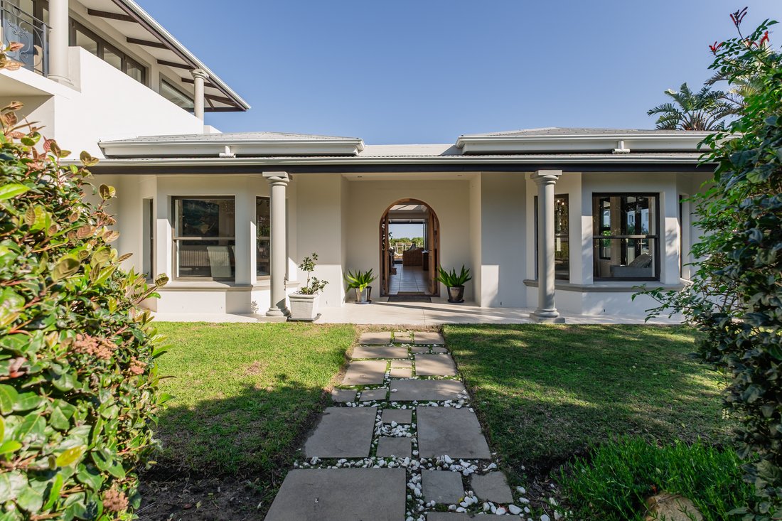 House in Western Cape, South Africa 5 - 18346063