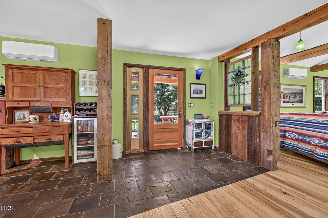 House in Applegate, Oregon, United States 3 - 18346226
