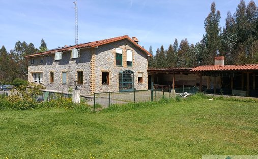 Casa a Ribamontan al Monte, Cantabria, Spagna 1