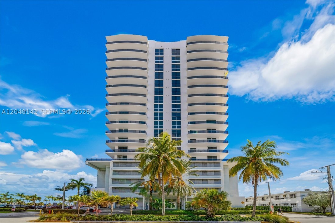Condo in Miami Beach, Florida, United States 1 - 18342512