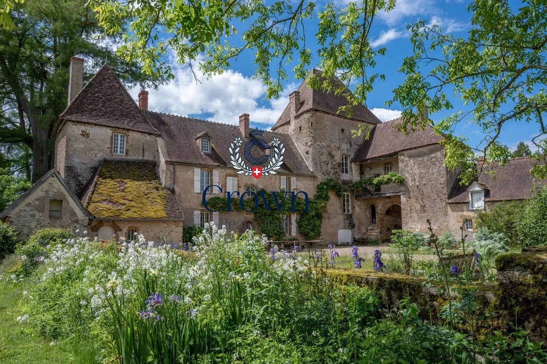 Castle in Chateau-Chinon (Campagne), Bourgogne – Franche-Comté, France 3 - 18346715
