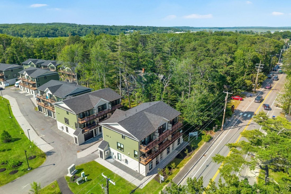Condo in Old Orchard Beach, Maine, United States 1 - 18348823