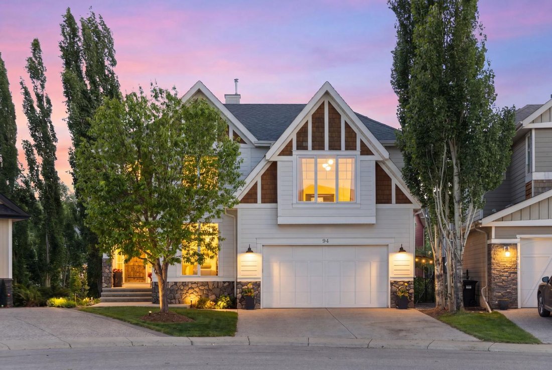House in Calgary, Alberta, Canada 1 - 18349768