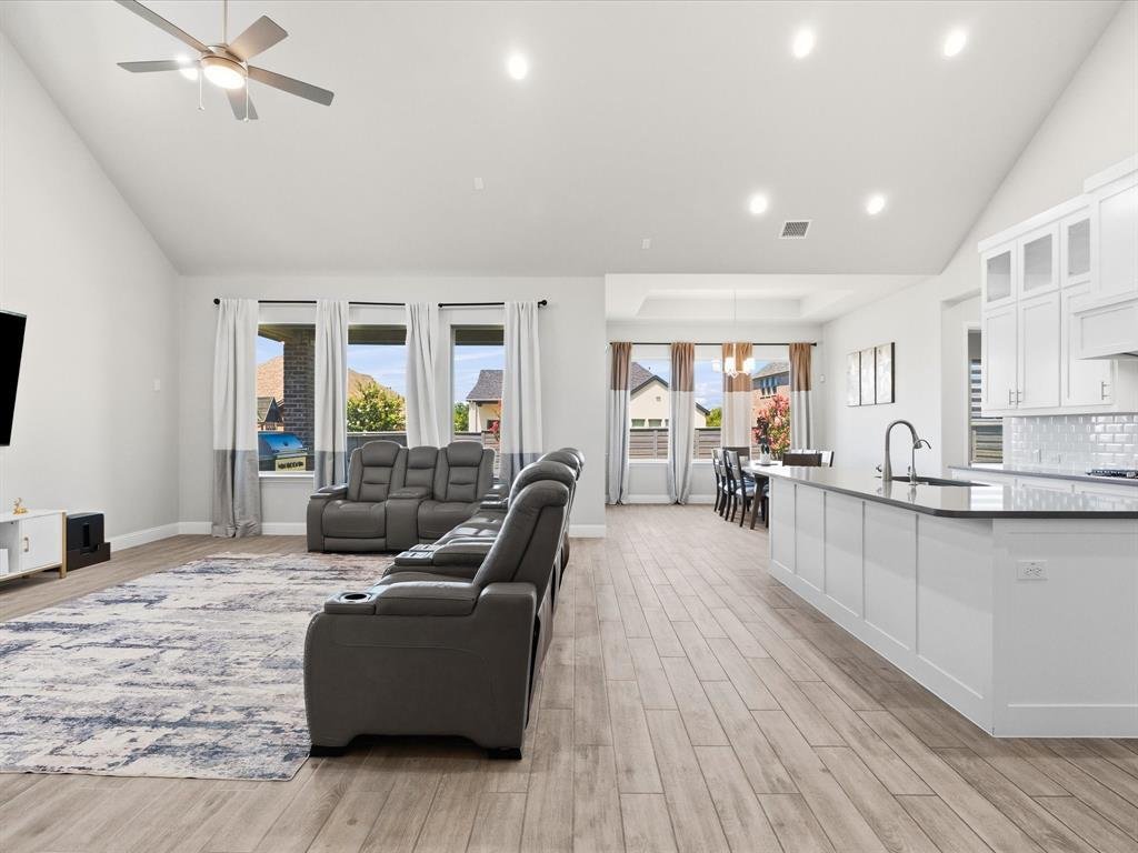 House in Cross Roads, Texas, United States 5 - 18345481