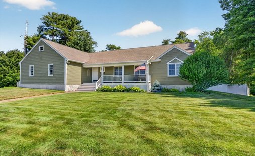 House in Carver, Massachusetts, United States 1