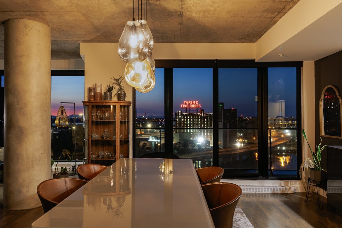 Condo in Montréal, Quebec, Canada 1 - 18342611