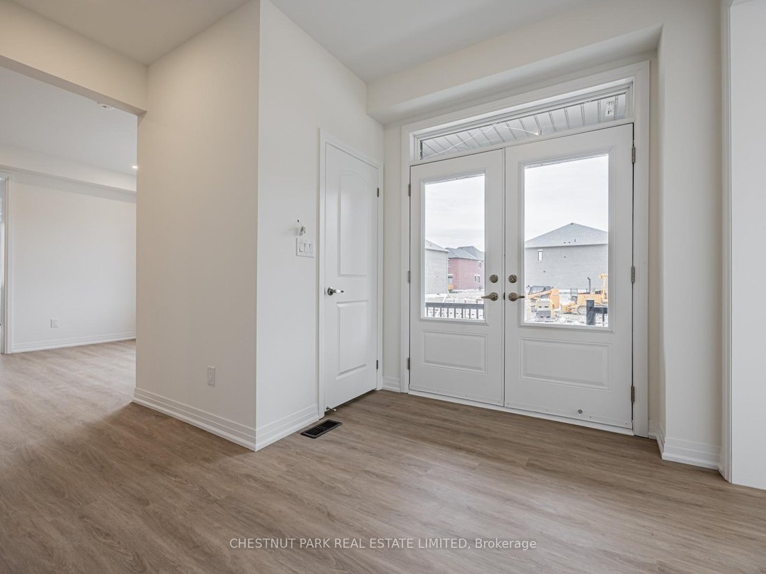 Villa in Markham, Ontario, Canada 3 - 18346653