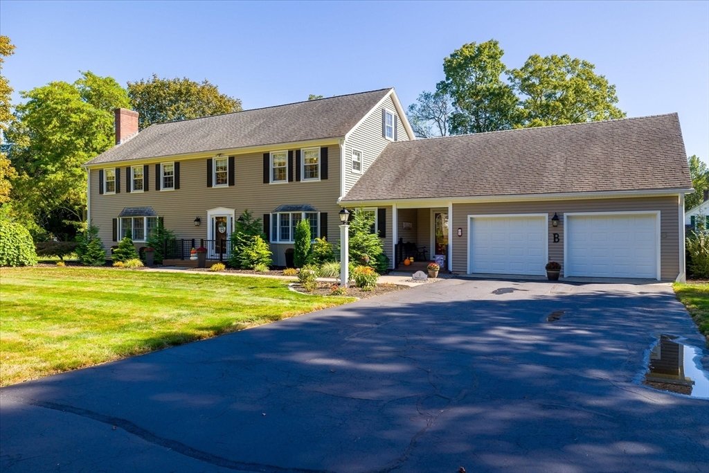 House in Thompson, Connecticut, United States 1 - 18321992