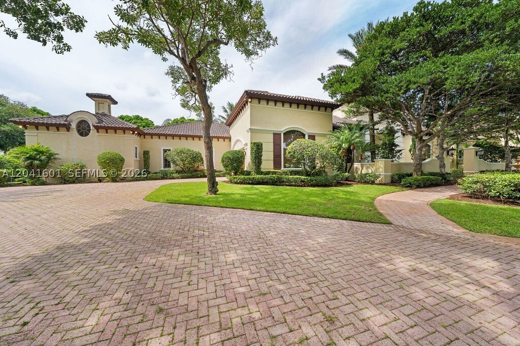 Haus in Coral Gables, Florida, Vereinigte Staaten 1 - 18349072
