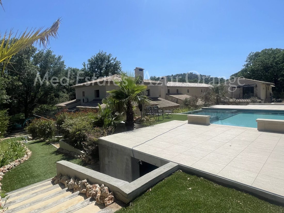 Villa in Ouest, Cogolin, France 2 - 18347495