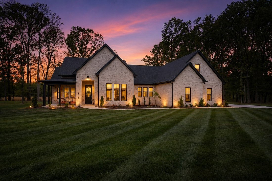 House in Tullahoma, Tennessee, United States 1 - 17725004